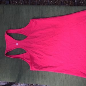 Lululemon tank